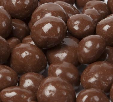 Milk Chocolate Macadamia Nuts-Manufacturer-Half Nuts